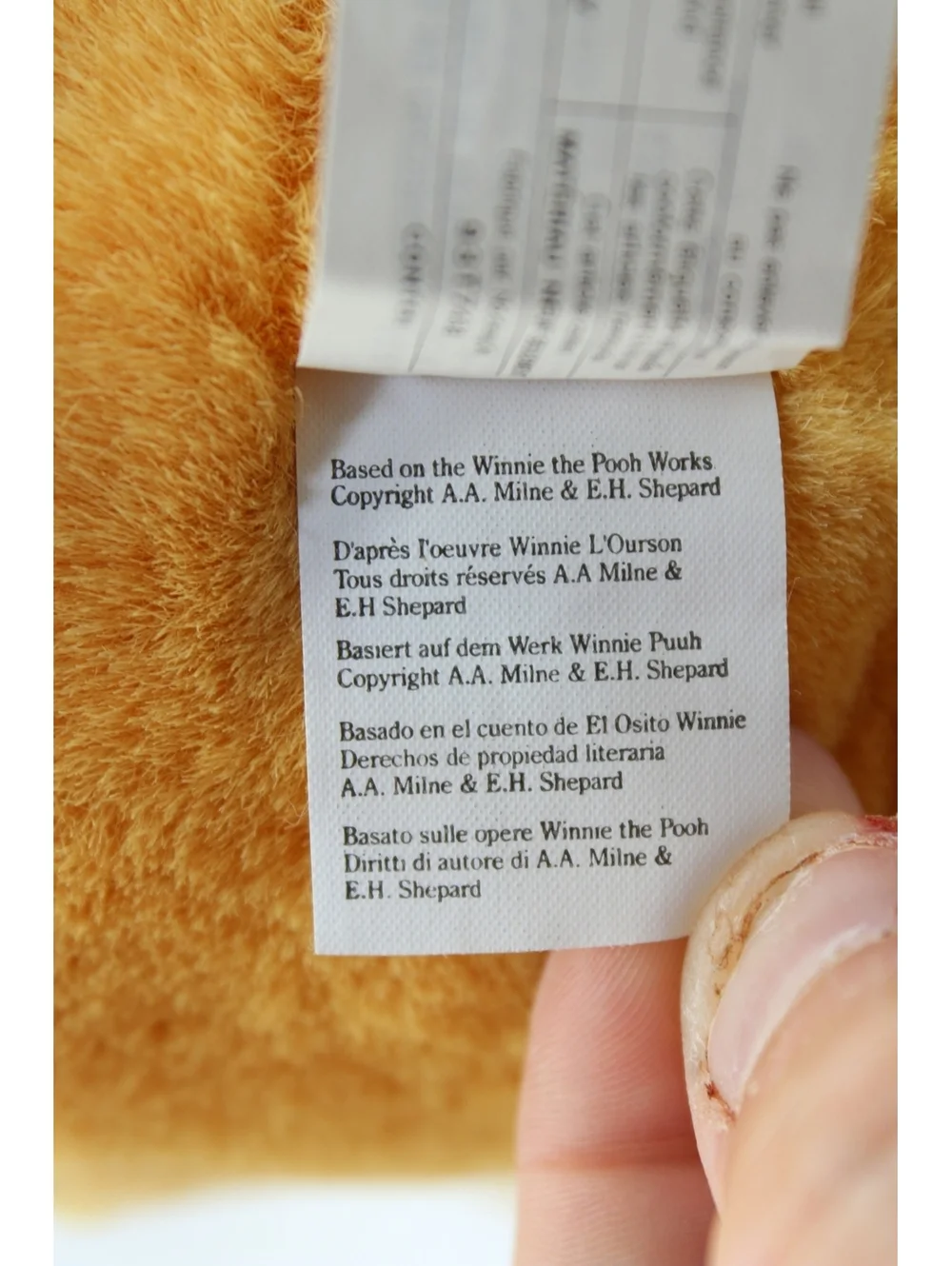 NWT Vintage Disney Winnie the Pooh Heart & Flower Pooh 12